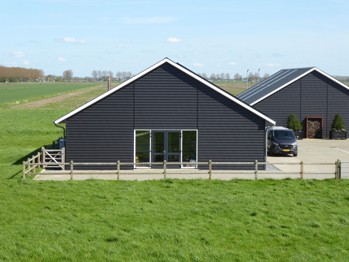 Schuur, stal of loods renoveren op je erf: waar begin je bij een groot project?