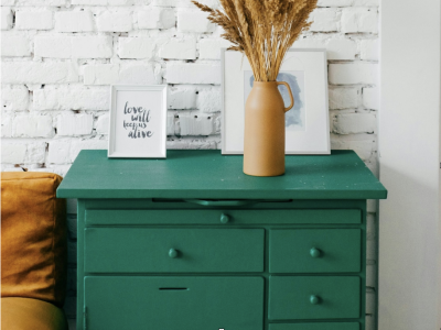 Zó kun je oude houten meubels opknappen