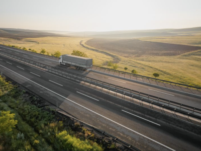 Bescherm kostbare lading en bedrijfsmiddelen met zeilen op maat